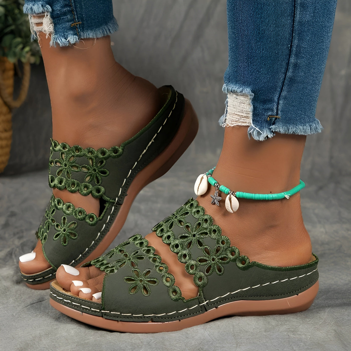 Ines™ | Sandales d'été à fleurs avec découpes – Élégance et confort à chaque pas