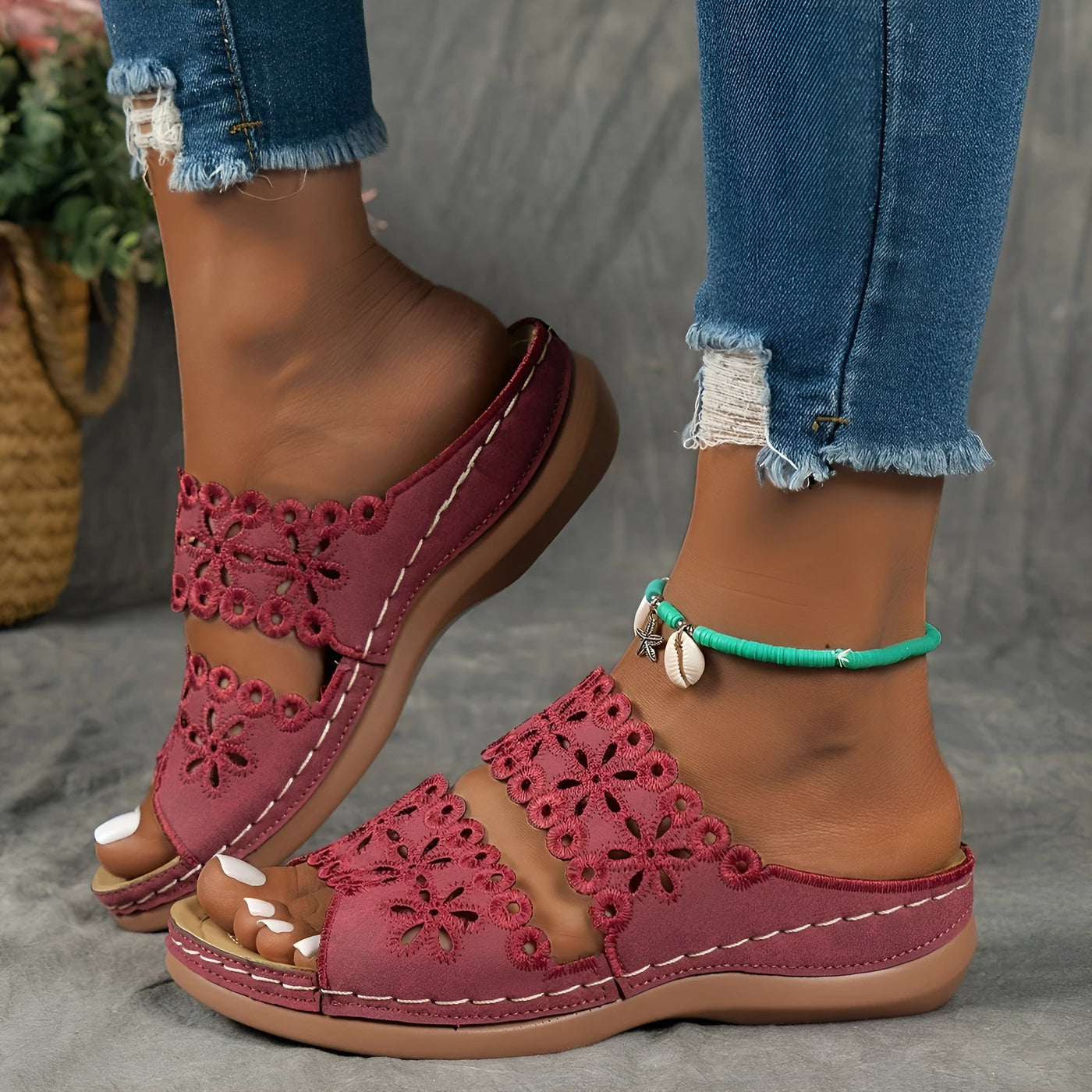 Ines™ | Sandales d'été à fleurs avec découpes – Élégance et confort à chaque pas